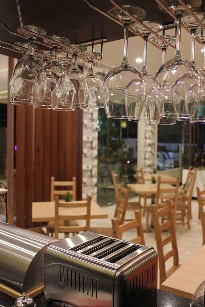 Fontana Hotel Jakarta Eksteriør billede