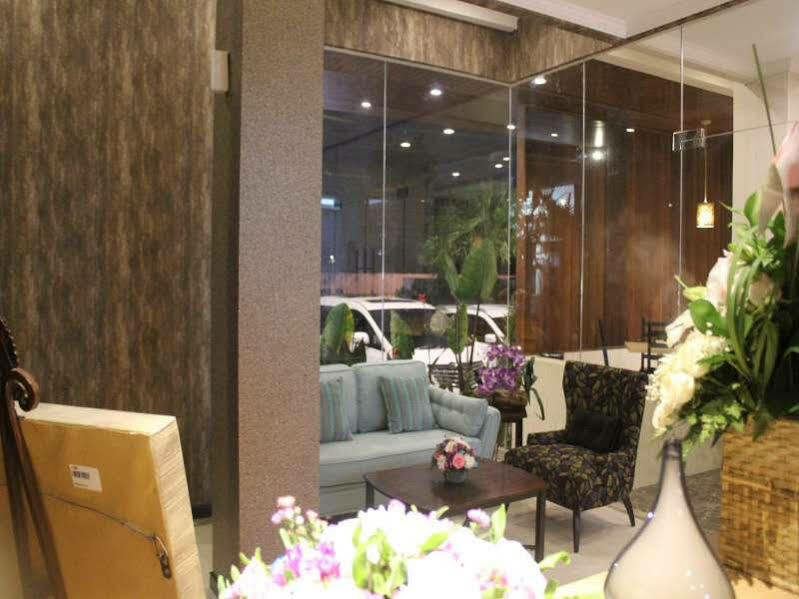 Fontana Hotel Jakarta Eksteriør billede